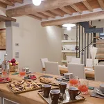 Il Grifo Villa