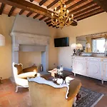 Il Grifo Villa